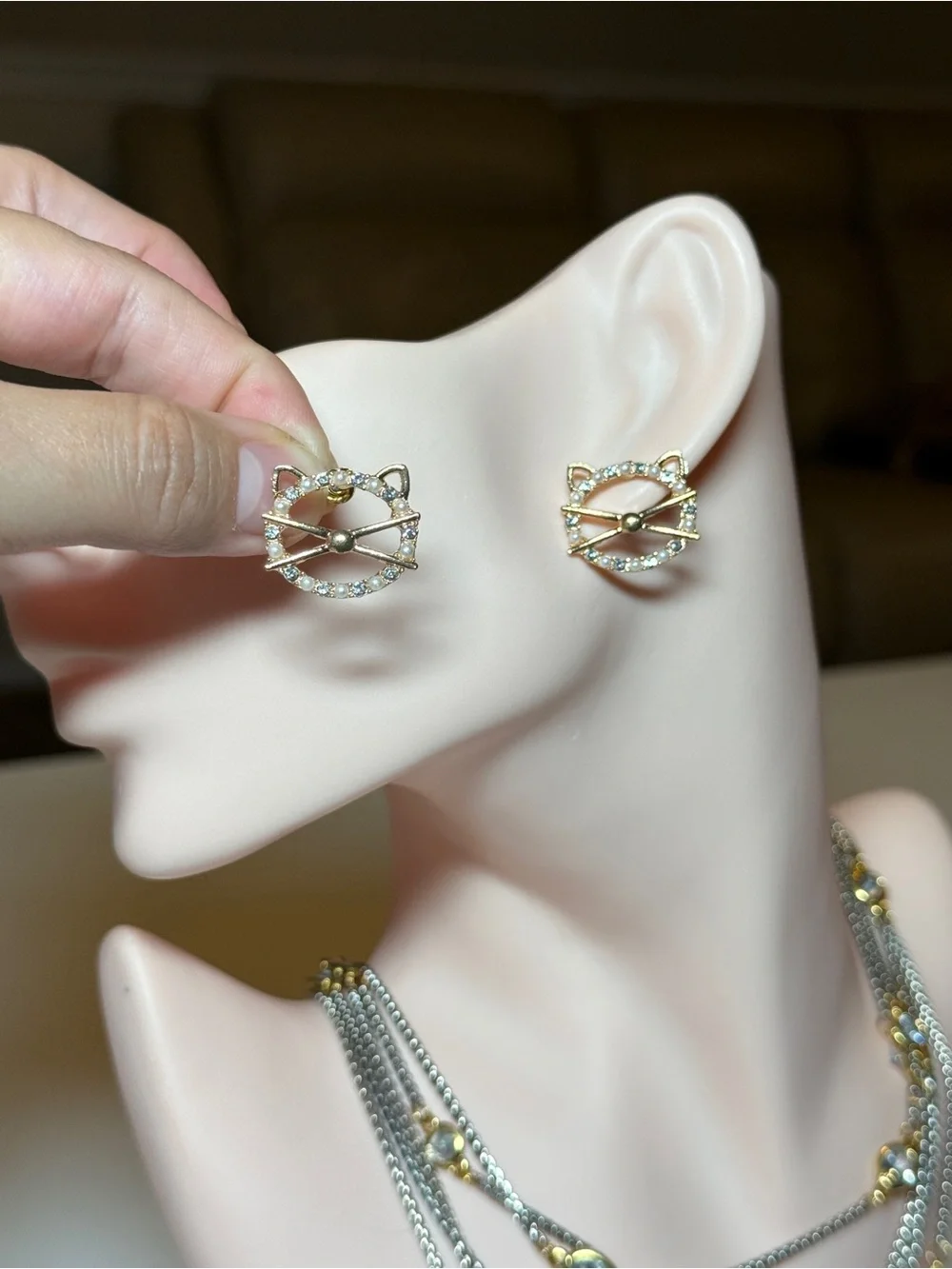 Gold Cat Outline Crystal Stud Earrings - Women's Fashion Jewelry